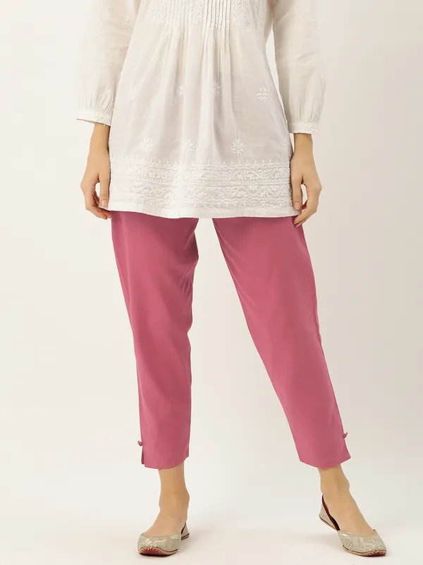 Rust_Pure_Cotton_Two_Pockets_Mid-RIse_Regular_Fit_Cropped_Pant