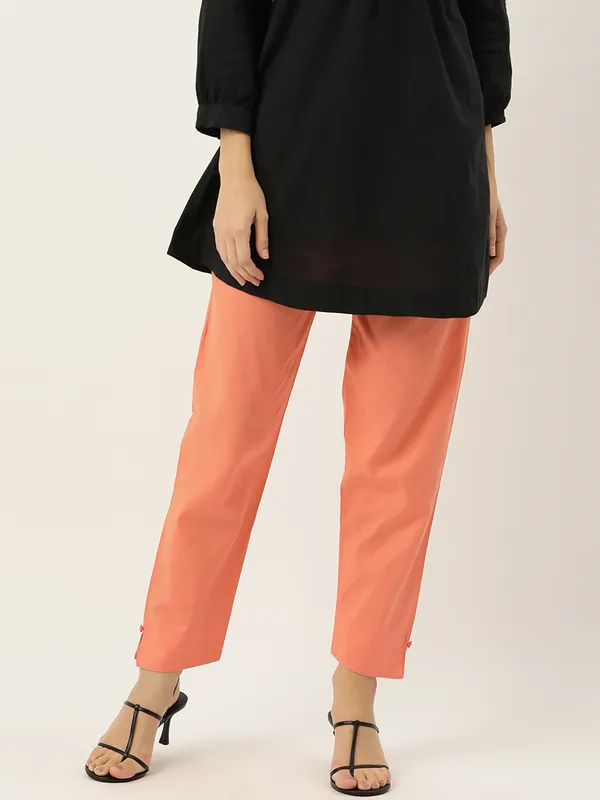 Peach_Pure_Cotton_Two_Pockets_Mid-RIse_Regular_Fit_Cropped_Pant