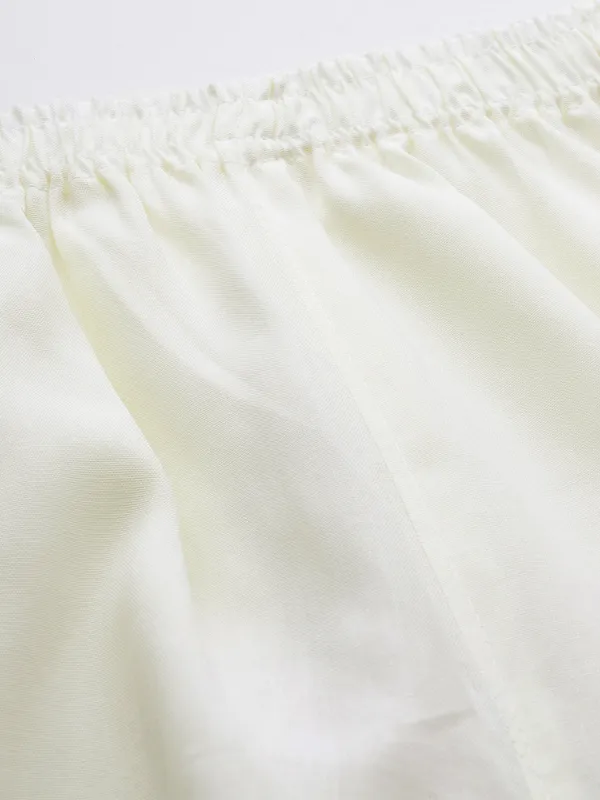 Skin_Pure_Cotton_Two_Pockets_Mid-RIse_Regular_Fit_Cropped_Pant