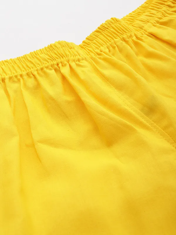 Yellow_Pure_Cotton_Two_Pockets_Mid-RIse_Regular_Fit_Cropped_Pant