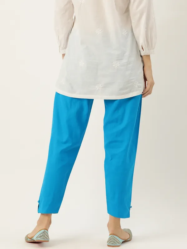 Sky_Blue_Pure_Cotton_Two_Pockets_Mid-RIse_Regular_Fit_Cropped_Pant
