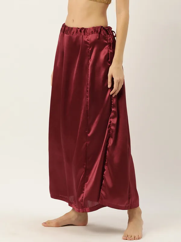 Maroon_Elastane_Flared_Saree_Petticoat_For_Women