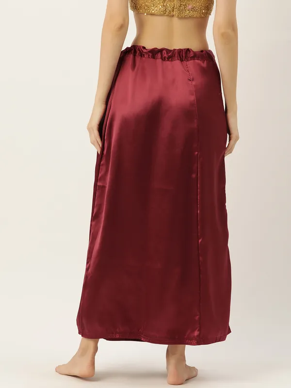 Maroon_Elastane_Flared_Saree_Petticoat_For_Women