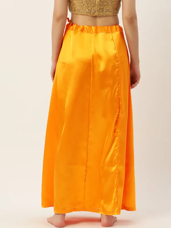 Sunset_Orange_Elastane_Flared_Saree_Petticoat_For_Women
