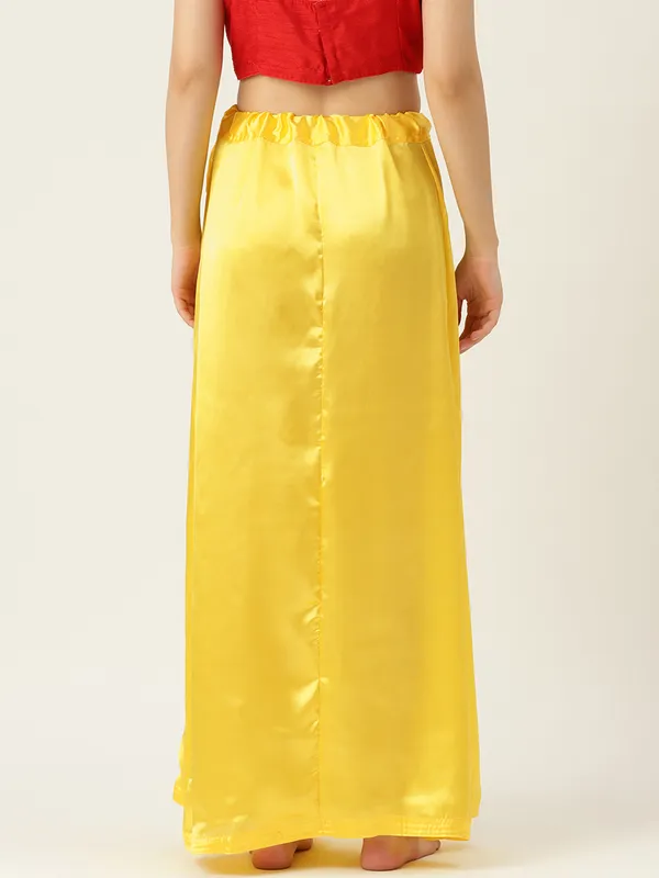 Bright_Yellow_Elastane_Flared_Saree_Petticoat_For_Women