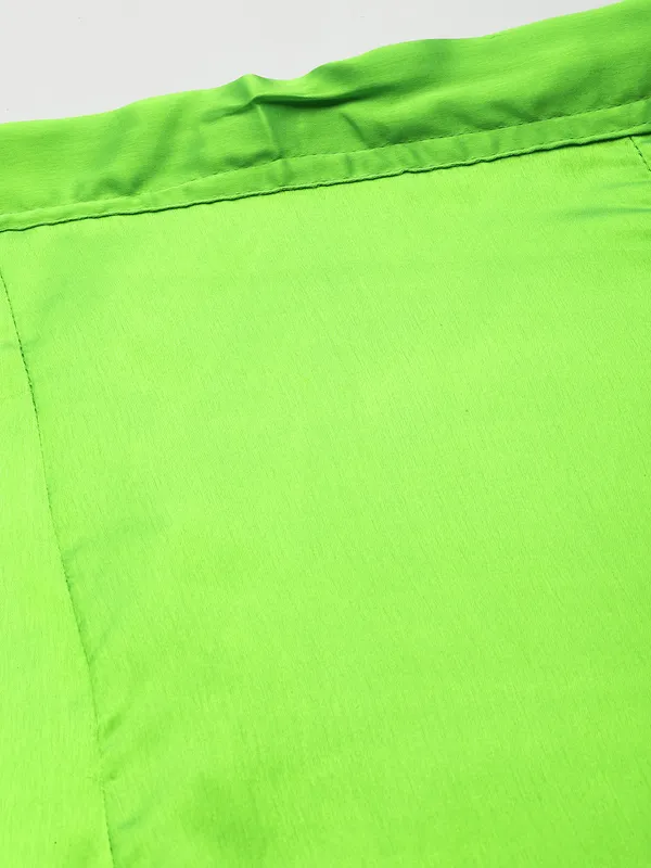Parrot_Green_Elastane_Flared_Saree_Petticoat_For_Women