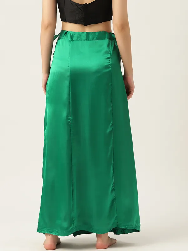 Peacock_Green_Elastane_Flared_Saree_Petticoat_For_Women