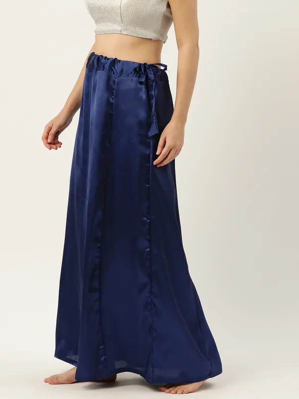 Royal_Blue_Elastane_Flared_Saree_Petticoat_For_Women