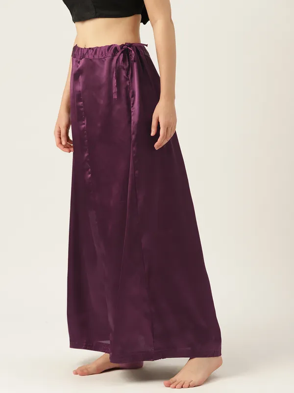 Wine_Elastane_Flared_Saree_Petticoat_For_Women