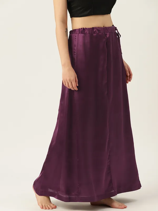 Wine_Elastane_Flared_Saree_Petticoat_For_Women