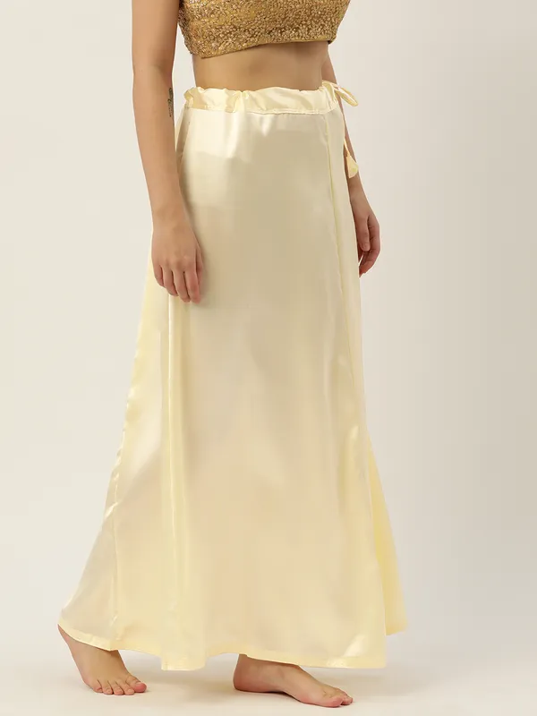 Cream_Elastane_Flared_Saree_Petticoat_For_Women
