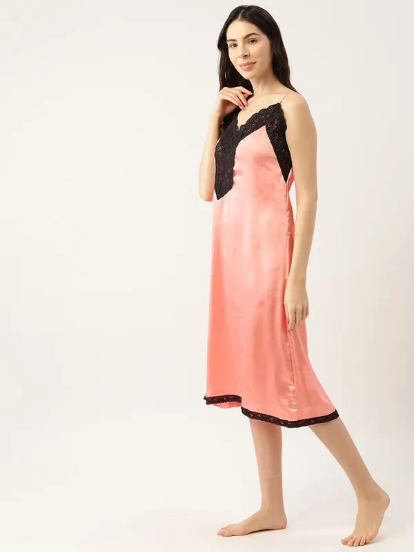 Peach_Satin_Nightwear/Nightsuit_And_Matching_Robe_With_Lace