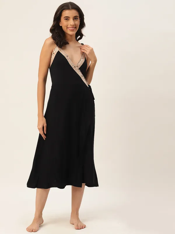Black_Solid_Finish_Nightwear/_Nighty_With_Modal_Fabric_And_Lace_For_Women