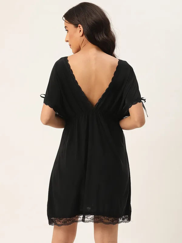 Black_Babydoll/Nighty_With_Icy_Silk_Satin_Fabric_And_Matching_Thong
