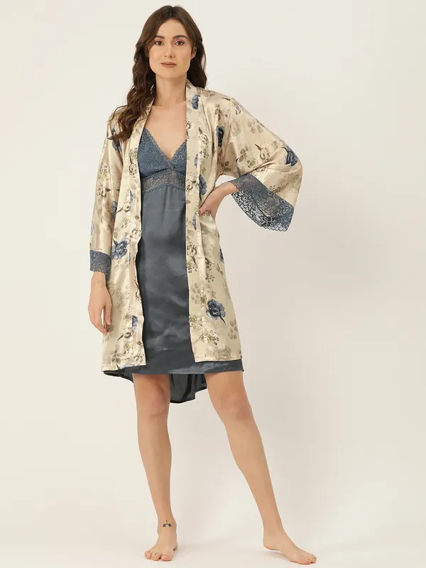 Multicolor_Printed_Satin_Nightwear/Nightsuit_And_Matching_Robe_With_Lace