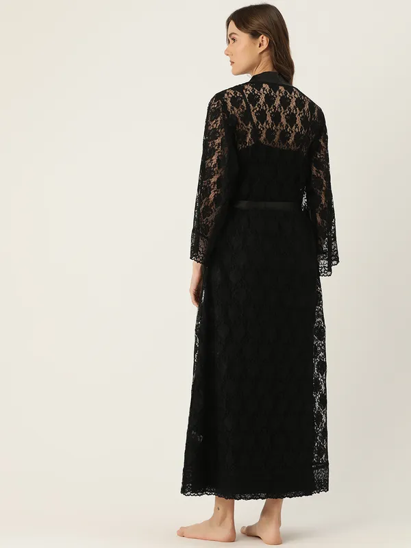 Black_Nightwear/Nightsuit_And_Matching_Robe_With_Lace