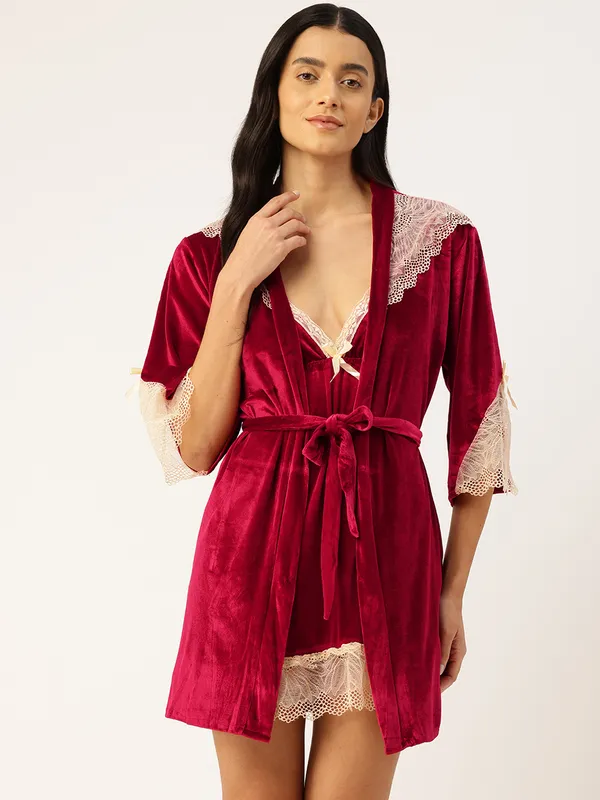 Red_Luxurious_Velvet_Babydoll_Nightwear_Robe_Set