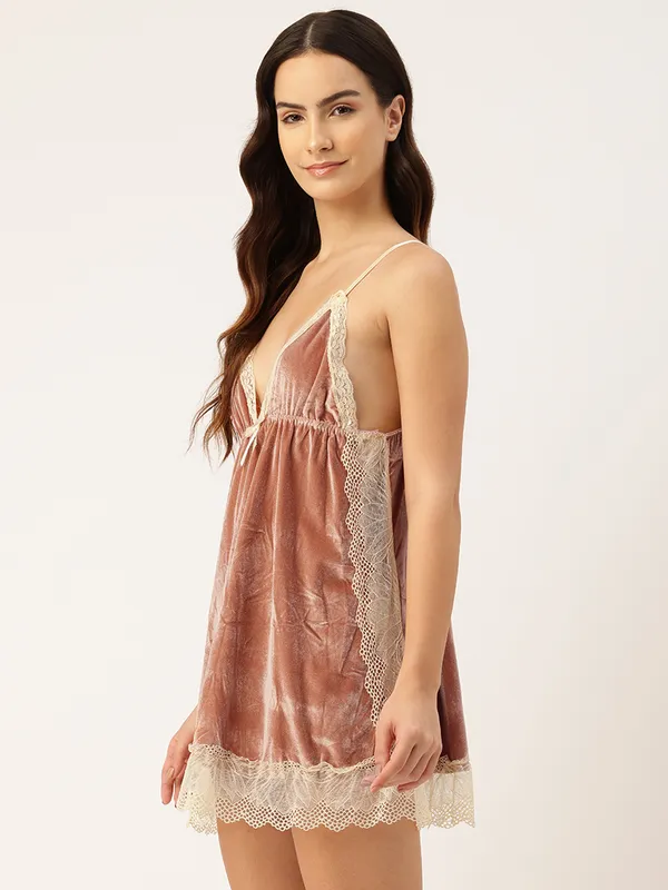 Peach_Luxurious_Velvet_Babydoll_Nightwear_Robe_Set