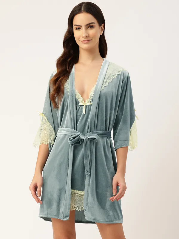 Grey_Luxurious_Velvet_Babydoll_Nightwear_Robe_Set