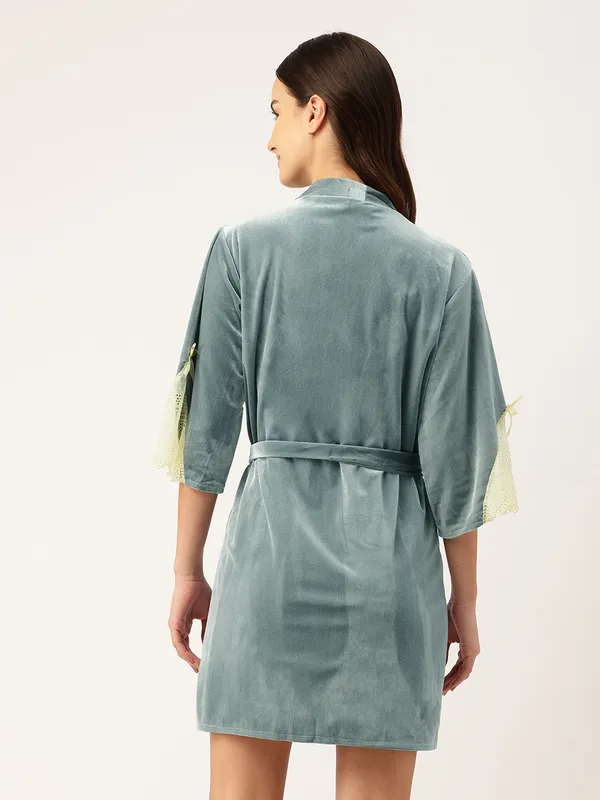Grey_Luxurious_Velvet_Babydoll_Nightwear_Robe_Set