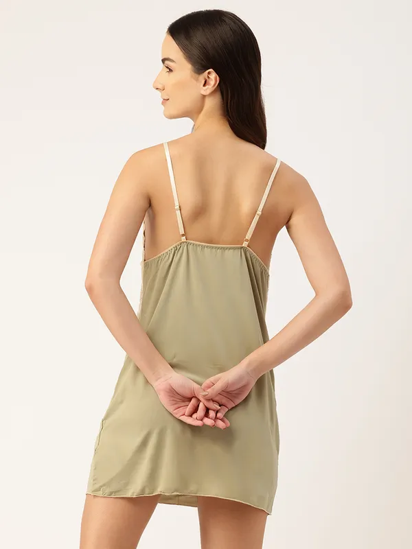 Pista_Green_Luxurious_Icy_Satin_Babydoll_Nightwear