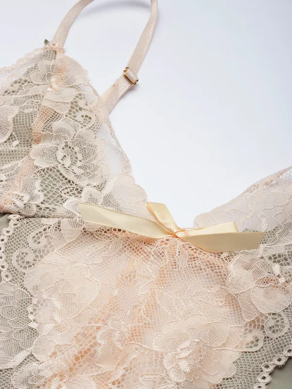 Pista_Green_Luxurious_Icy_Satin_Babydoll_Nightwear