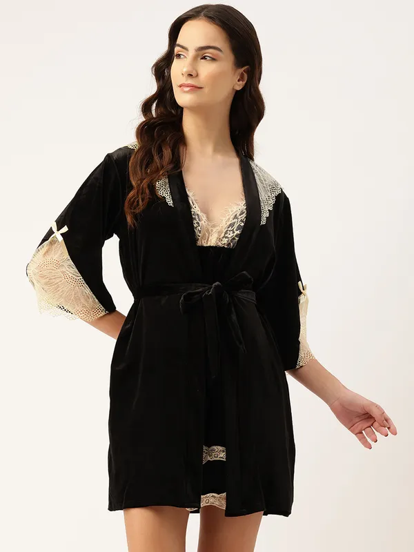 Black_Luxurious_Velvet_Babydoll_Nightwear_Robe_Set