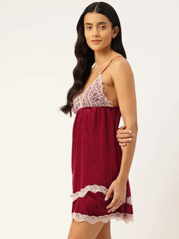 Maroon_Luxurious_Velvet_Babydoll_Nightwear_Robe_Set