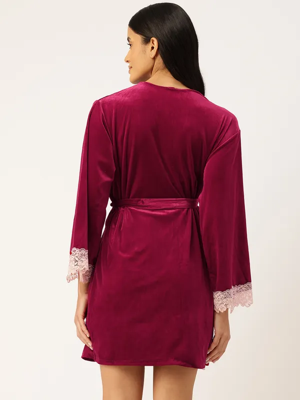 Maroon_Luxurious_Velvet_Babydoll_Nightwear_Robe_Set