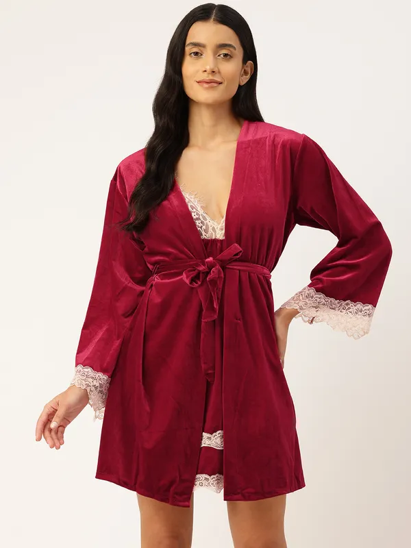 Maroon_Luxurious_Velvet_Babydoll_Nightwear_Robe_Set