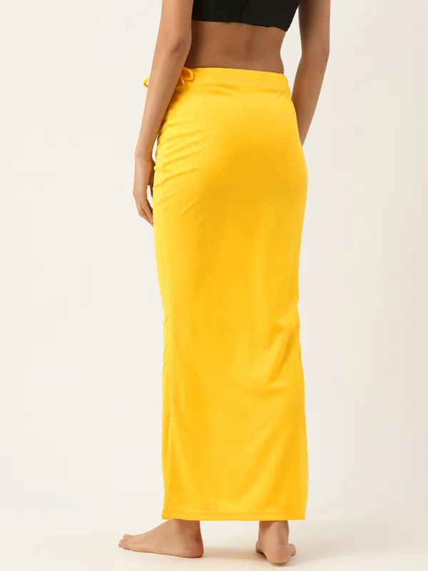 Yellow_Solid_Saree_Shapewear_For_Women