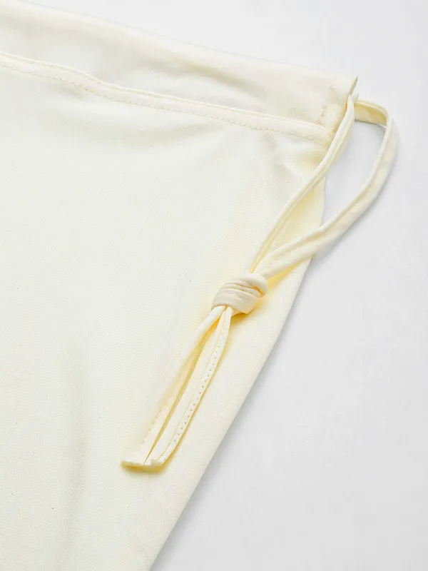 Off_White_Solid_Saree_Shapewear_For_Women