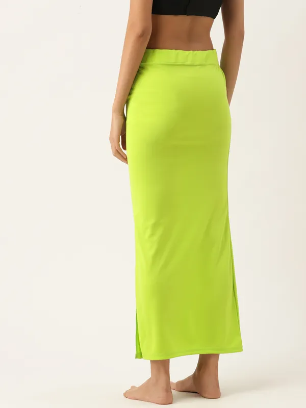 Parrot_Green_Solid_Saree_Shapewear_For_Women