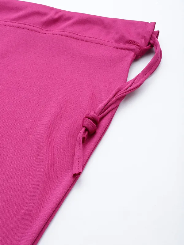 Magenta_Solid_Saree_Shapewear_For_Women