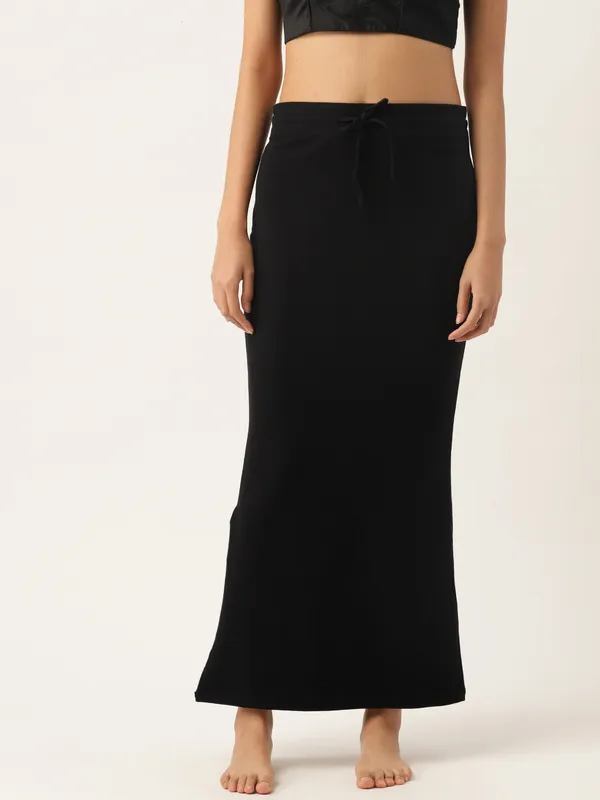 Black_Solid_Knitted_Saree_Shapewear_For_Women