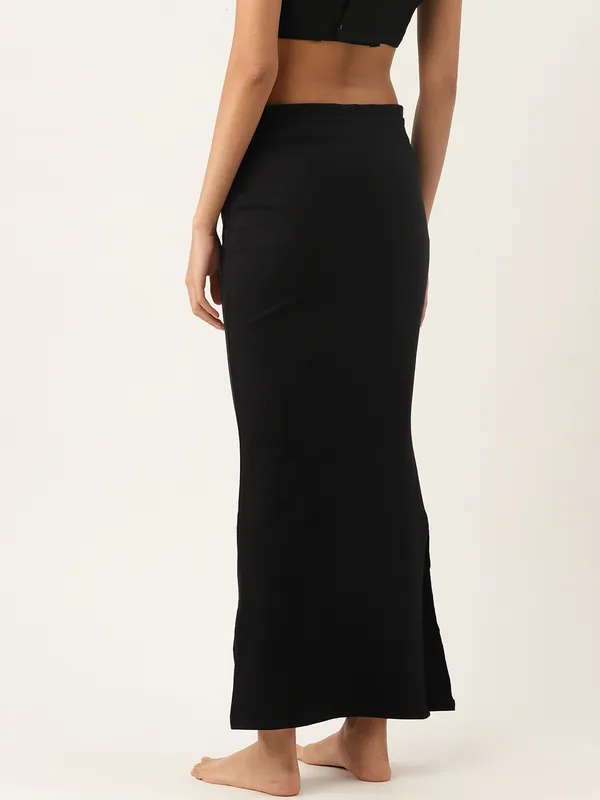 Black_Solid_Knitted_Saree_Shapewear_For_Women