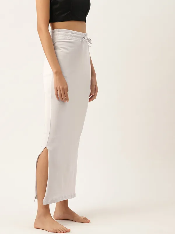 Light_Grey_Solid_Knitted_Saree_Shapewear_For_Women