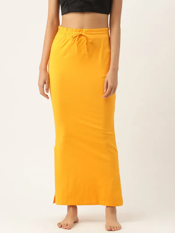 Yellow_Solid_Knitted_Saree_Shapewear_For_Women