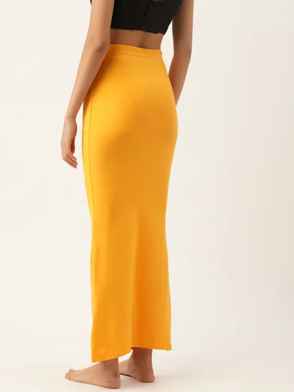 Yellow_Solid_Knitted_Saree_Shapewear_For_Women