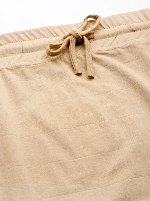 Beige_Solid_Knitted_Saree_Shapewear_For_Women