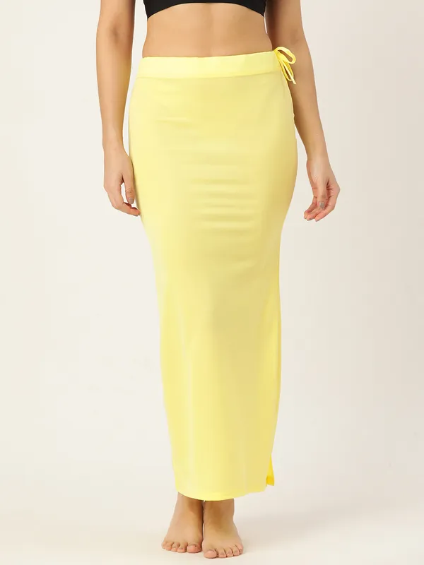 Pista_Yellow_Solid_Saree_Shapewear_For_Women