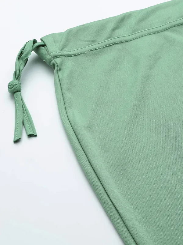 Green_Puff_Solid_Saree_Shapewear_For_Women
