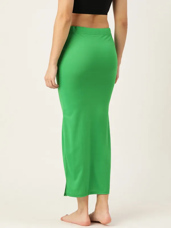 Gloss_Green_Solid_Saree_Shapewear_For_Women