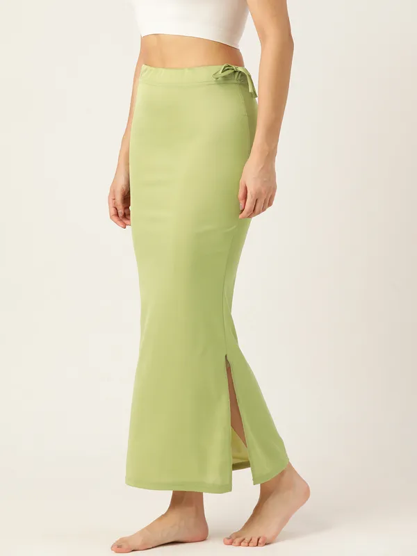 Mehendi_Green_Solid_Saree_Shapewear_For_Women