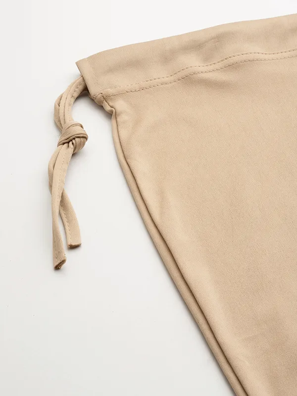 Dusty_Brown_Solid_Saree_Shapewear_For_Women