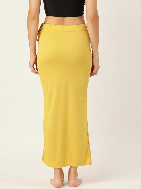 Mustard_Solid_Saree_Shapewear_For_Women
