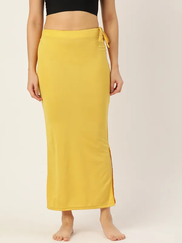 Mustard_Solid_Saree_Shapewear_For_Women