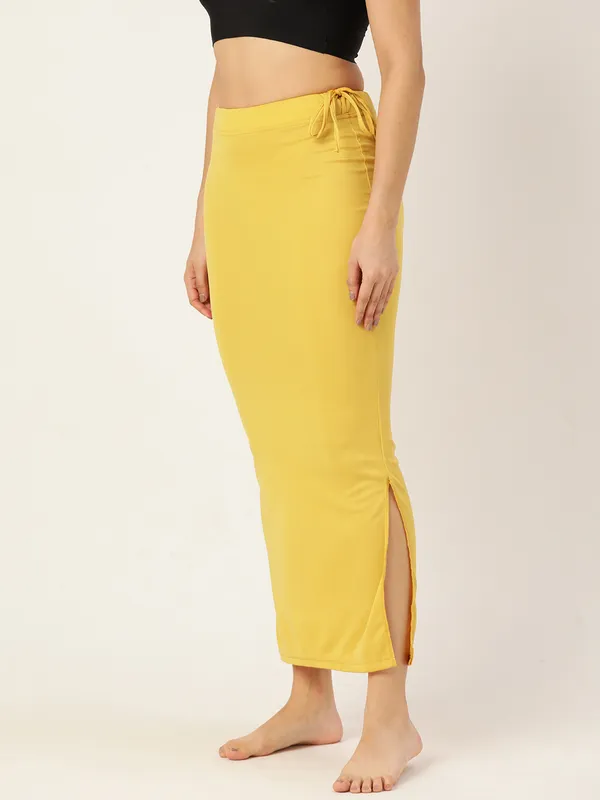 Mustard_Solid_Saree_Shapewear_For_Women