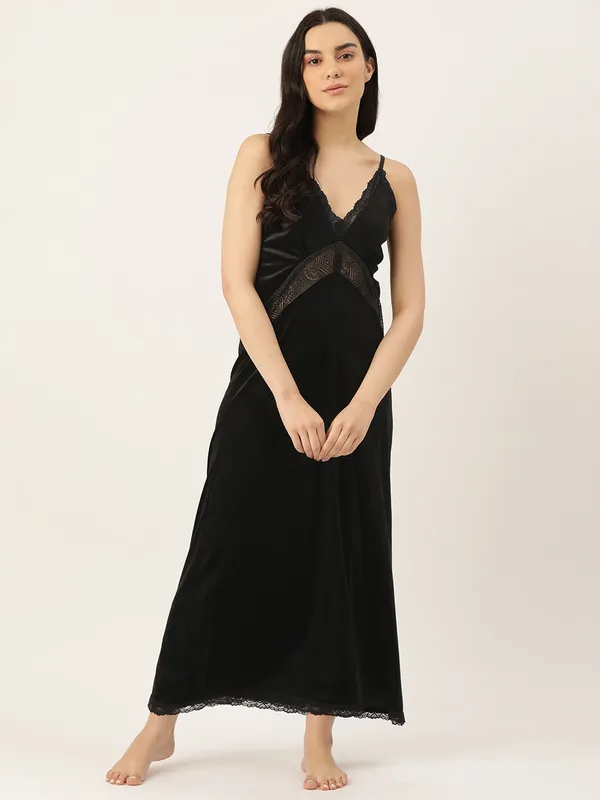 Black_Velvet_Nightwear/_Nighty_For_Women