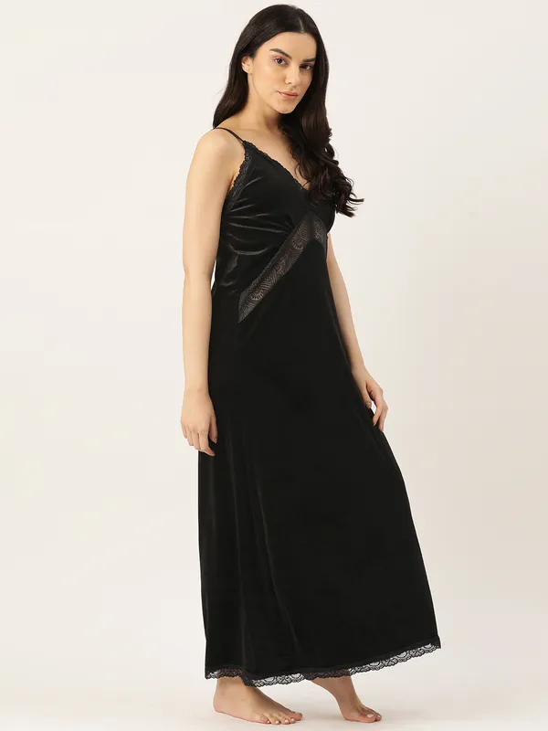 Black_Velvet_Nightwear/_Nighty_For_Women